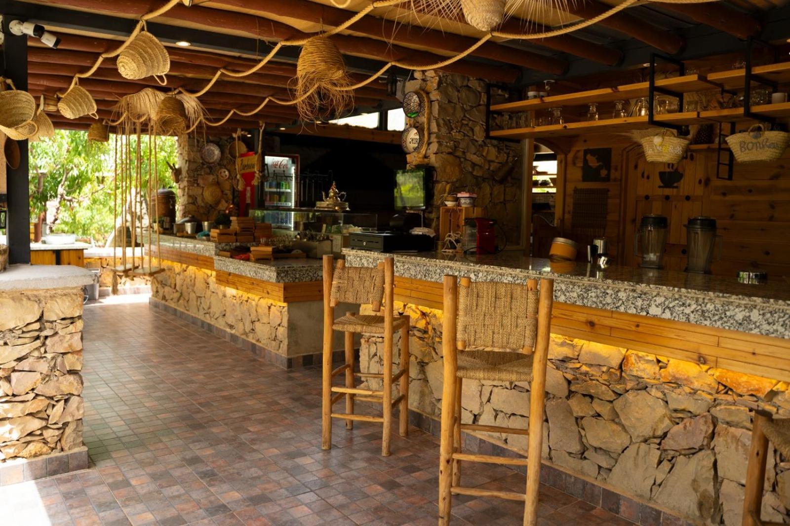 Riad Bella Montana Aïn Cheggag Extérieur photo